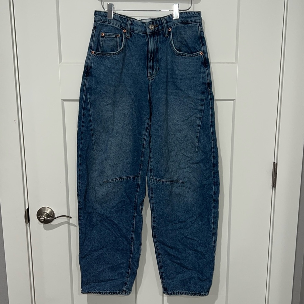 BDG by Urban Outfitters Logan Buckle Barrel Jesns Sz 28